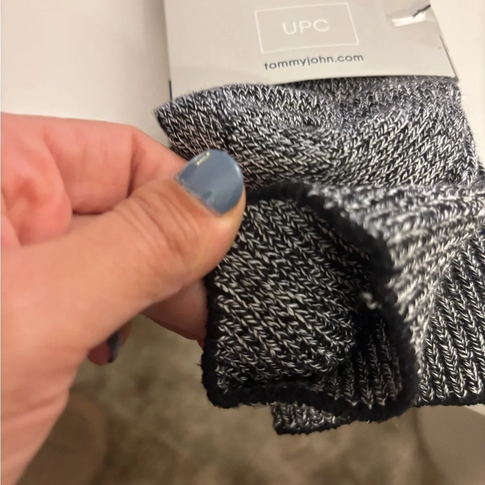 NEW! Tommy John Men's Casual Crew Socks - Gray